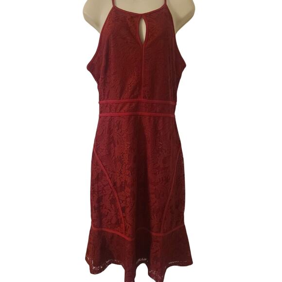 Women's Burgundy Lace Dress - Mermaid Cocktail - M- Candelite - Picture 1 of 5